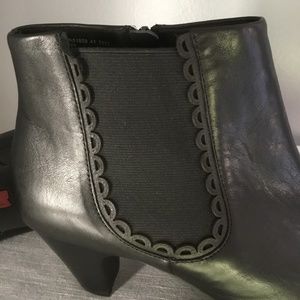 Umberto Raffini Norris Black Leather Booties Size 10 NIB
